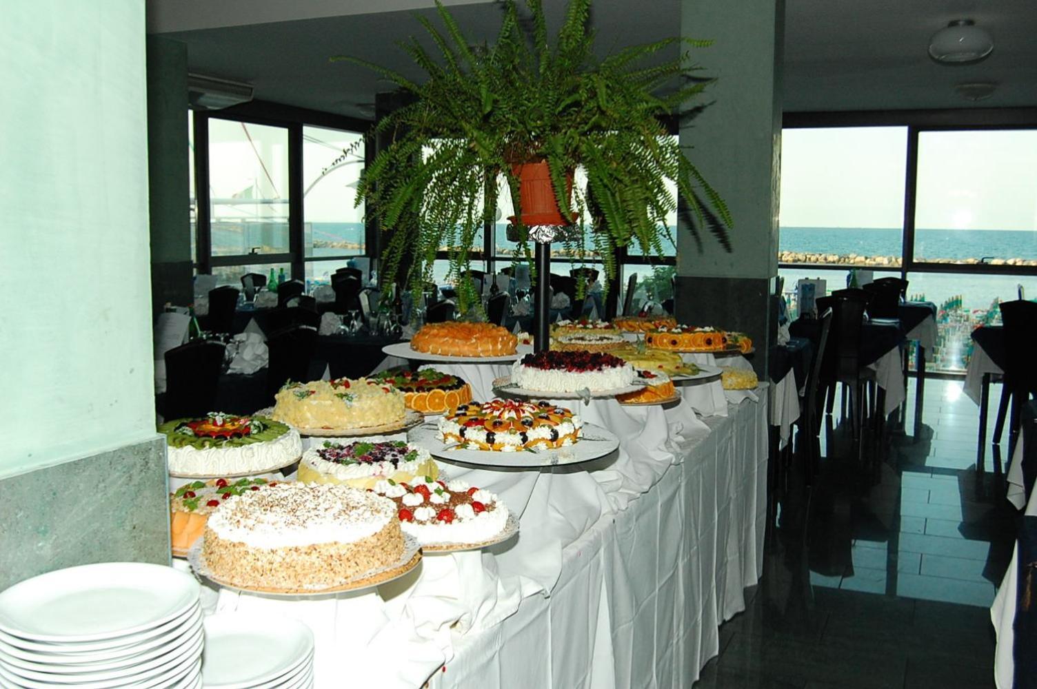 Hotel Foschi-Peninsula Bellaria-Igea Marina Exterior foto