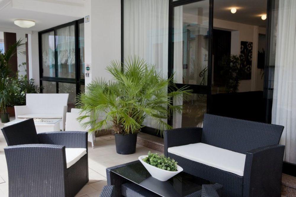 Hotel Foschi-Peninsula Bellaria-Igea Marina Exterior foto